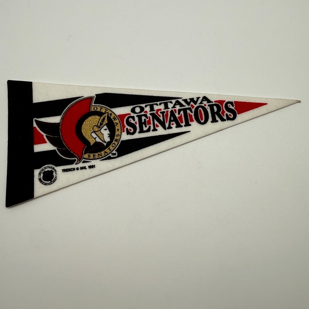 Ottawa Senators Vintage 90s Trench NHL Hockey Mini Pennant 9"x4" Felt Banner